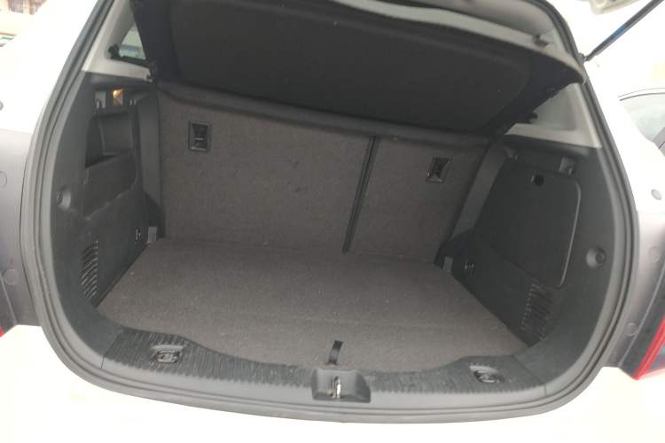 Used Chevrolet Trax 2018 330T Automatic Two-Wheel Drive Elite Model
