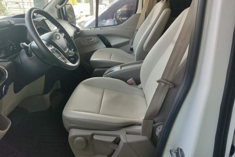 Used Ford Tourneo Custom 2020 2.0T Automatic Elite Edition China VI Standard
