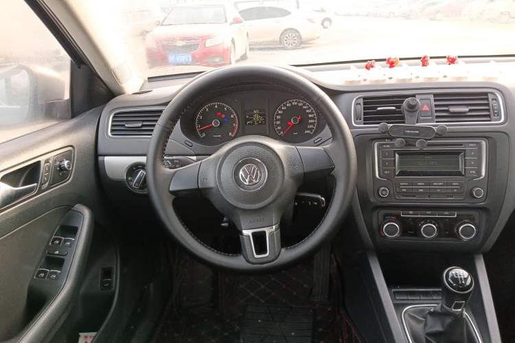 Used Volkswagen Sagitar 2014 1.6L Manual Comfort Model