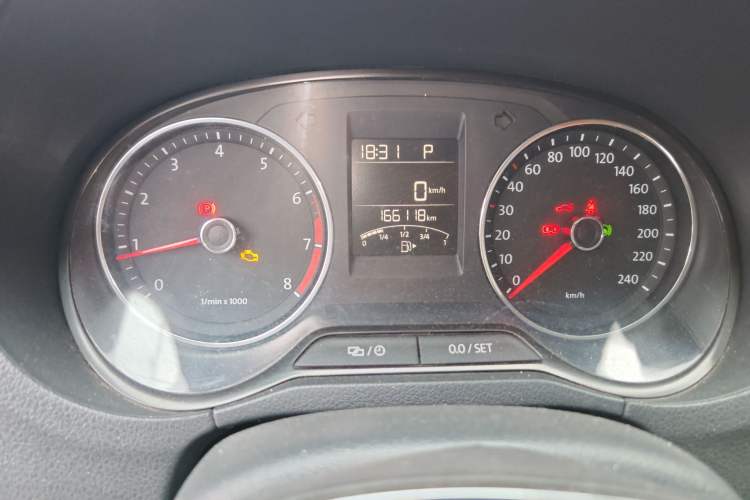 Used Volkswagen Polo 2014 1.6L Cross Polo Automatic Instrument Cluster