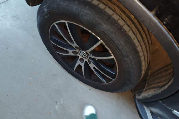 Used Volkswagen Tiguan 2015 1.8TSI Automatic Two-Wheel Drive Luxury Model Right Rear Wheel Hub