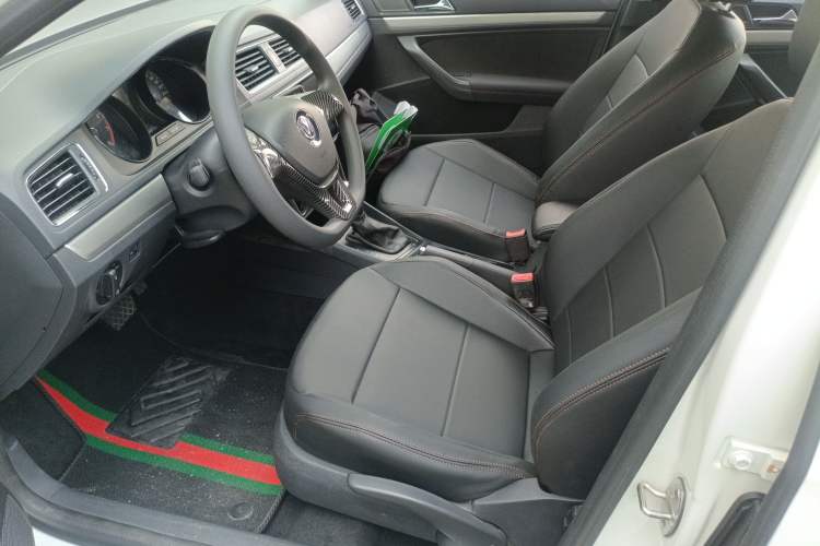 Used Volkswagen Lavida 2018 Classic 1.5L Automatic Fashion Edition China VI Standard Left Front Seat