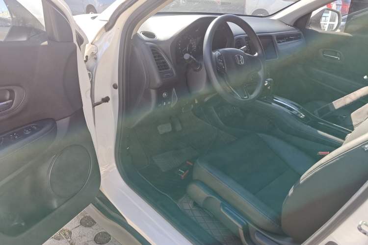 Used Honda Vezel 2020 1.5L CVT Pioneer Edition