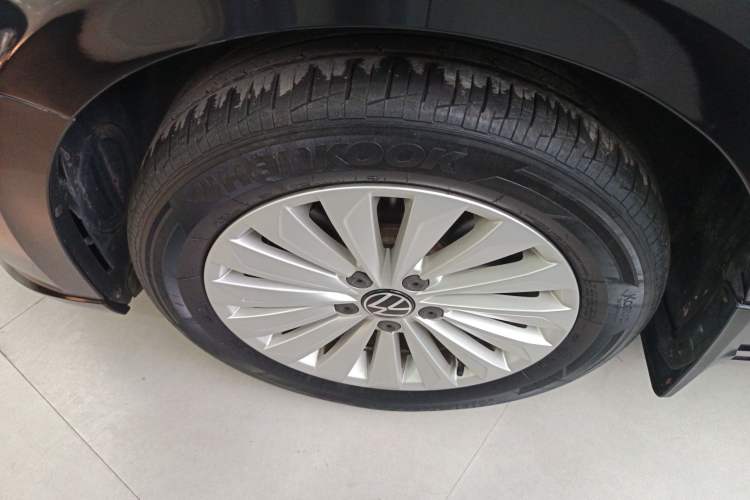 Used Volkswagen Lavida 2021 1.5L Automatic Comfort Edition
