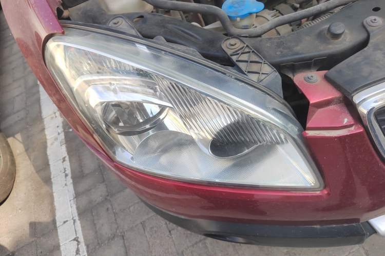 Used Nissan Qashqai 2011 2.0 XV Lea CVT 2WD Right Front Headlight