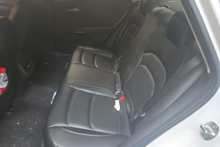 Used Chevrolet Monza 2020 Light Hybrid Redline 320T Dual-Clutch Thrilling Edition Left Rear Seat