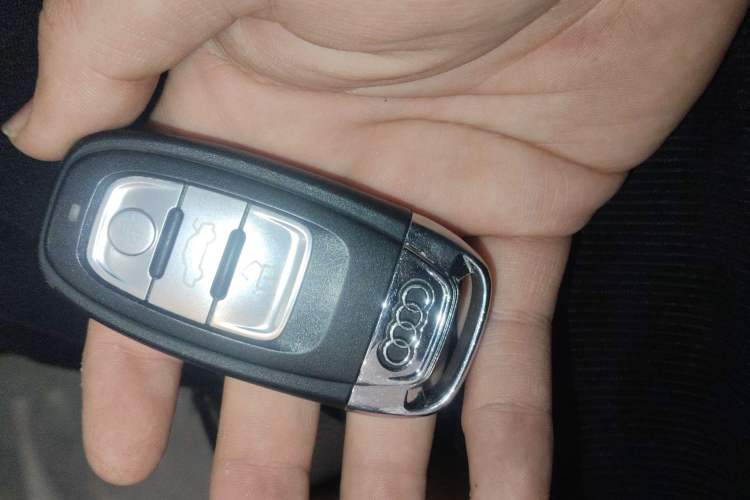 Used Audi Q5 2018 Collector's Edition 40 TFSI Technology Model
