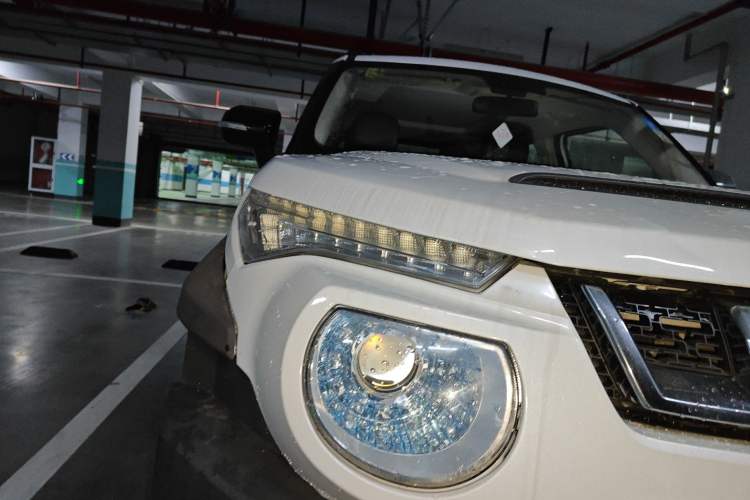 Used BAIC Off-Road BJ20 2018 1.5T CVT Luxury Model Right Front Headlight