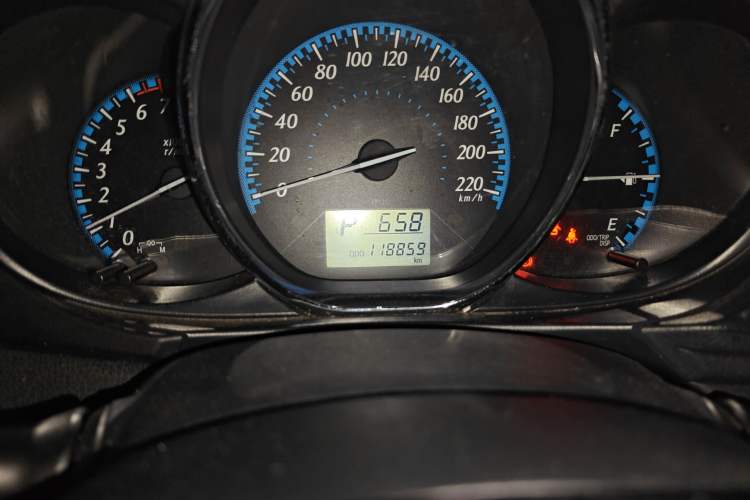 Used Toyota YARiS L Zhi Xiang 2017 1.5E CVT Dynamic Edition Odometer Close Up