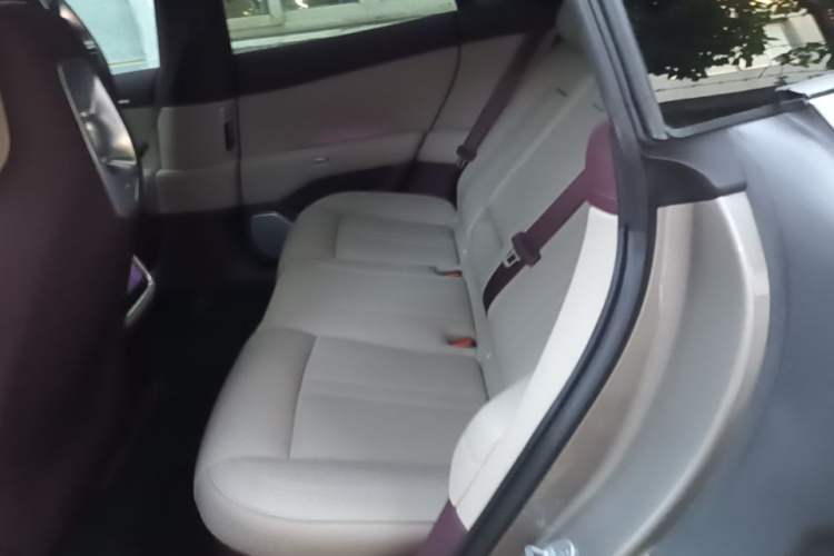 Used Xiaomi Auto YU7 2025 Ultra-Long Range All-Wheel Drive Pro Version
