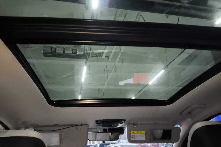 Used Kia Sportage (Chinese Domestic Model) 2023 2.0L HEV Two-Wheel Drive Flagship Edition
