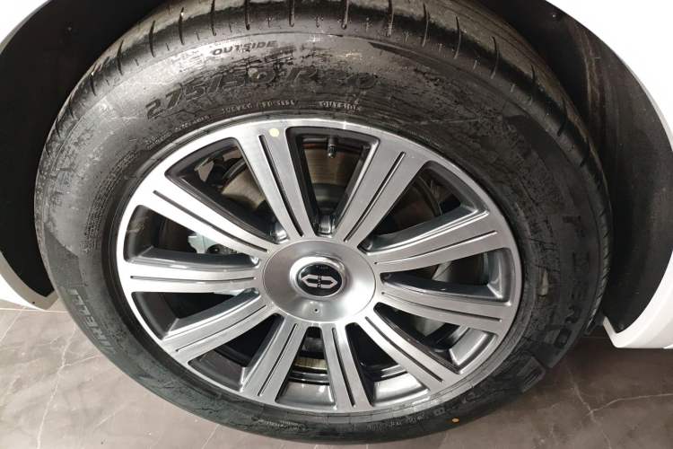 Used Hima AITO M8 2025 Extended-Range Max+ Version 53.4 kWh 5-Seater Edition
