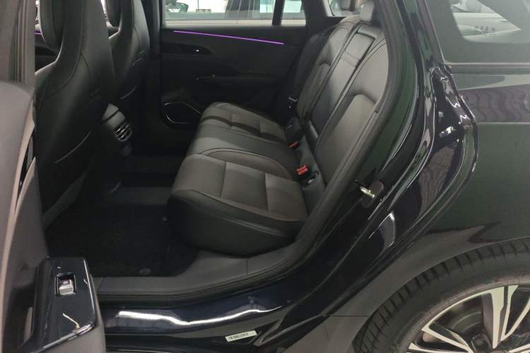 Used Hongqi EH7 2025 600 Smart Selection Edition
