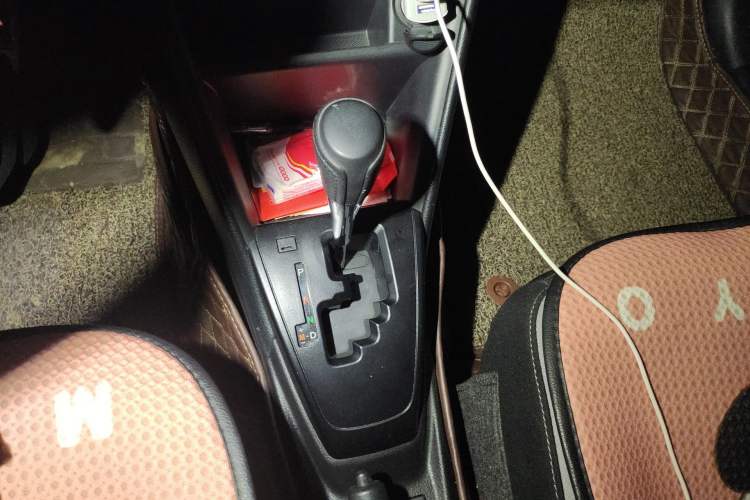 Used Toyota YARiS L Zhi Xuan 2020 X-Trail X 1.5L CVT Leading Edition Gear Lever