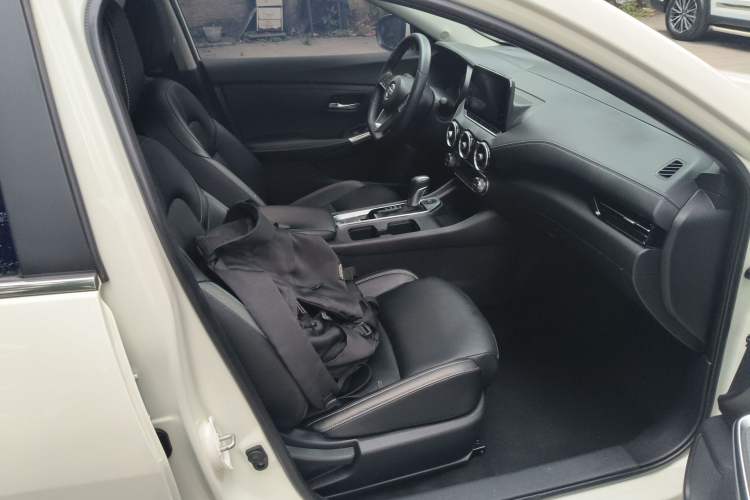 Used Nissan Sylphy 2022 1.6L XL CVT Enjoyment Edition Right Front Seat