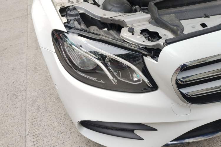 Used Mercedes-Benz E-Class 2019 E 200 L Sport Edition Right Front Headlight