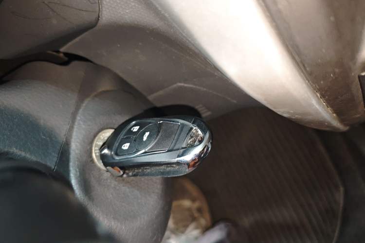 Used Suzuki Liana 2012 Hatchback 1.4 VVT Manual Luxury Model
