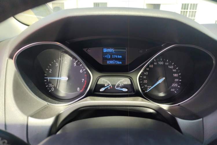 Used Ford Focus 2018 Sedan Classic 1.6L Automatic Trendy SmartDrive Edition Instrument Cluster