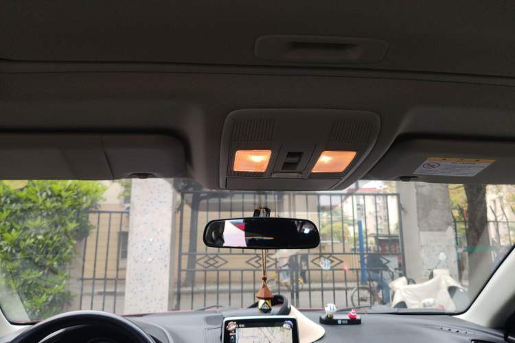 Used Mazda 3 Axela 2016 Sedan 1.5L Automatic Luxury Model
