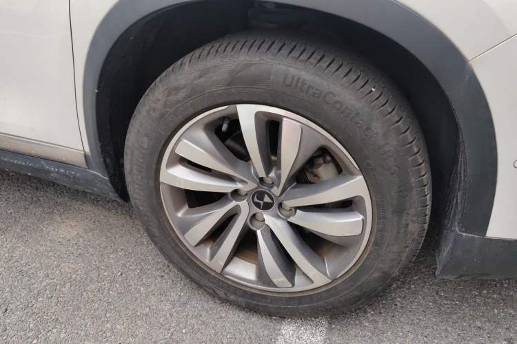 Used DS 6 2016 1.6T Luxury Edition THP160
