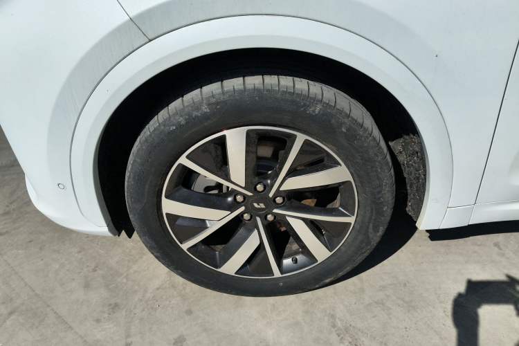 Used Li Auto L7 2023 Pro Model Left Front Wheel Hub