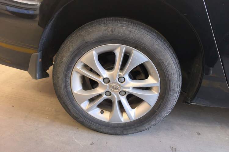 Used BYD F3 2015 Energy-Efficient Model 1.5L Manual Comfort Edition