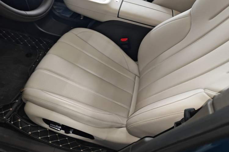 Used AION UT 2025 420 Prestige Edition Left Front Seat