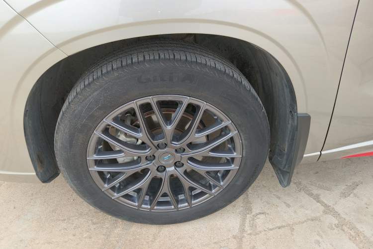 Used Oshan Z6 2022 Blue Whale 1.5T DCT Luxury Model