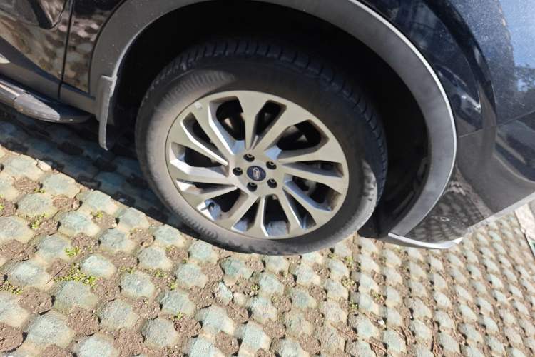 Used Ford Equator 2023 EcoBoost 225 Titanium 6-Seater