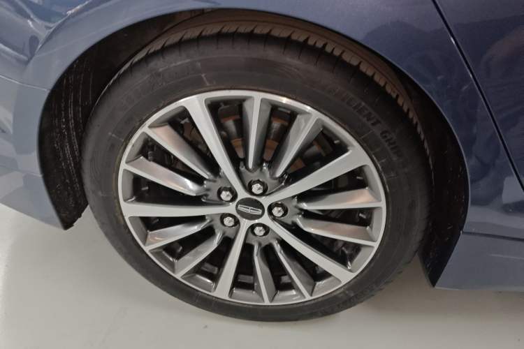 Used Lincoln MKZ 2019 2.0T Luxury Edition China VI Standard Right Rear Wheel Hub