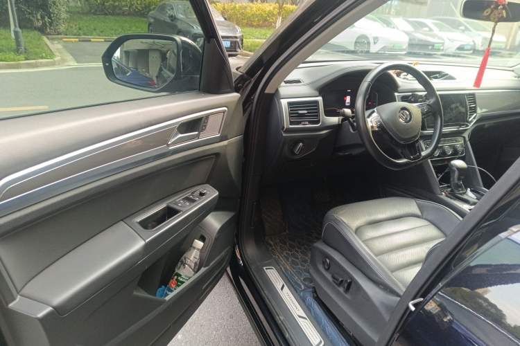 Used Volkswagen Teramont 2020 530 V6 Four-Wheel Drive Luxury Version China VI Standard