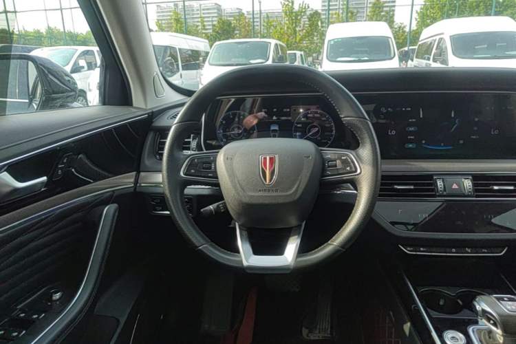 Used Hongqi HS5 2022 Facelifted Version 2.0T Smart Connect Flagship All-Wheel-Drive Edition
