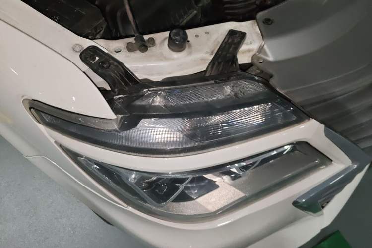 Used FORTHING Lingzhi 2023 M5L 1.6L Base Model 7 Seats