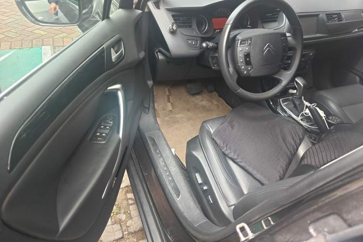 Used Citroen C5 2013 2.0L Automatic Luxury Model Driver Seat