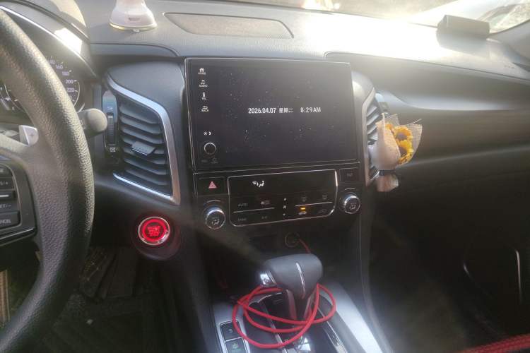 Used Honda Avancier 2017 240TURBO Two-Wheel Drive Elite Edition Audio And AC Panel