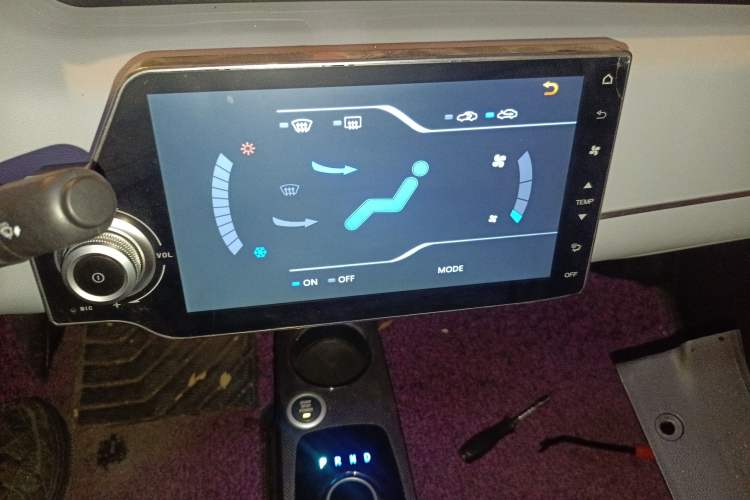 Used Zotye E200 2016 Three-Door Two-Seater Tech Edition