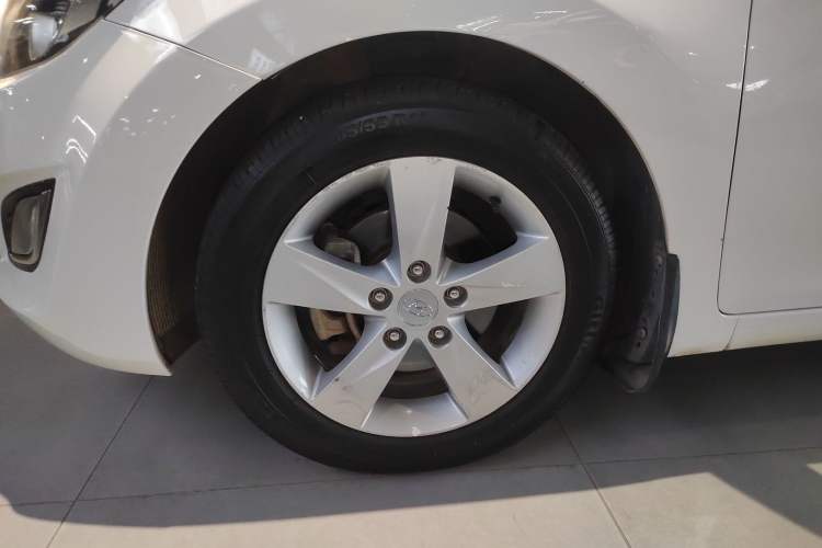 Used Hyundai Elantra (5th Generation / Langdong) 2013 1.6L Automatic Leading Model
