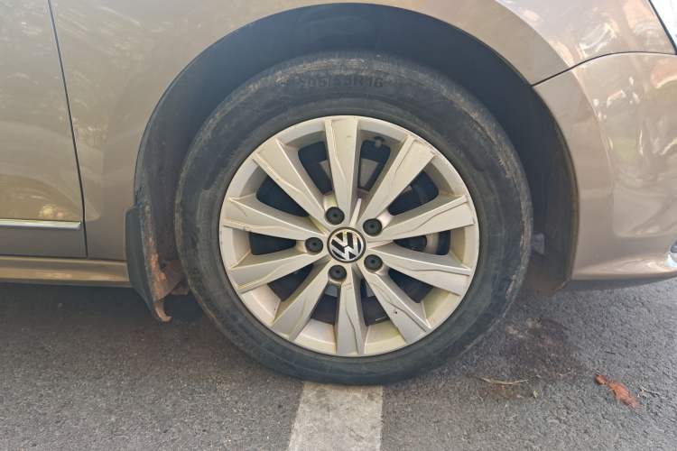 Used Volkswagen Sagitar 2015 1.6L Automatic Comfort Model