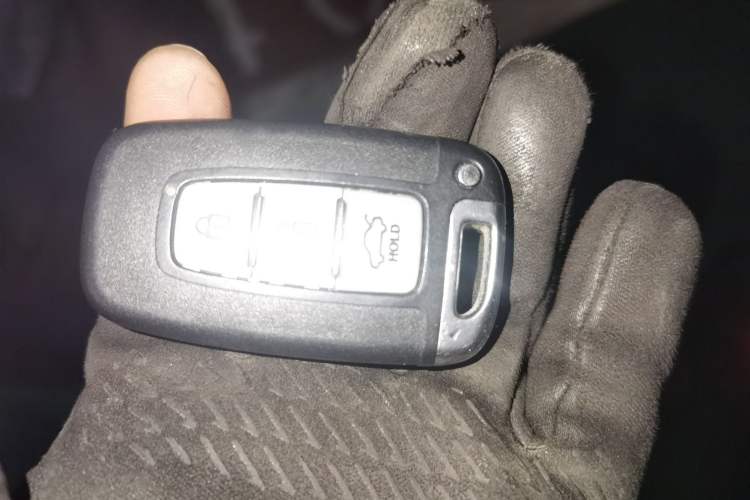 Used Hyundai Sonata 2011 2.0L Automatic Luxury Edition
