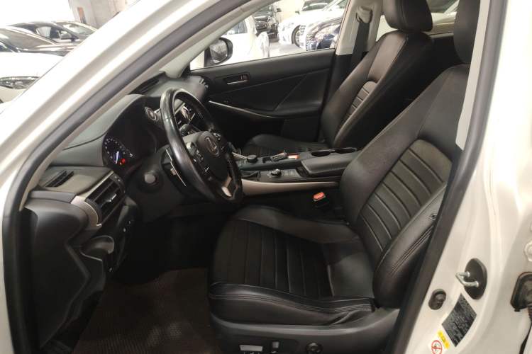 Used Lexus IS 2017 300 FENGSHANG Edition