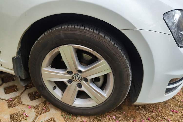 Used Volkswagen Golf 2015 1.6L Automatic Comfort Model
