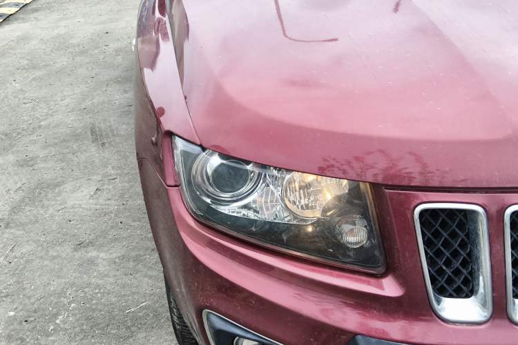 Used Jeep Compass 2014 Revised Version 2.4L Four-Wheel Drive Comfort Edition Right Front Headlight