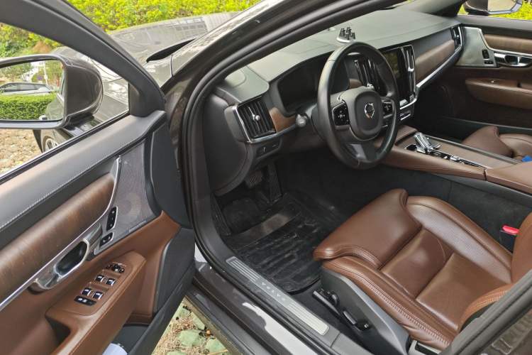 Used Volvo S90 2021 B5 Luxury Smart Edition