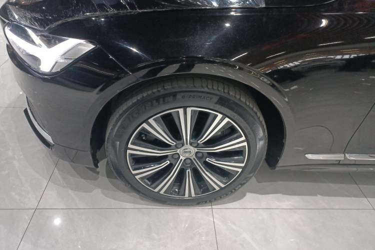 Used Volvo S90 2022 B5 Zhiyi Luxury Edition