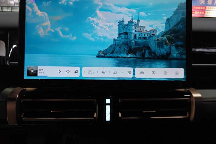 Used iCAR 03 2024 472km Four-Wheel Drive Long-Range Smart Enjoyment Version
