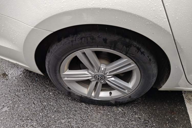 Used Volkswagen Lamando 2017 280TSI DSG Comfort Edition
