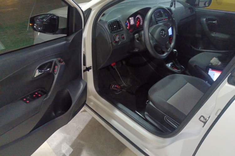 Used Volkswagen Polo 2016 1.4L Automatic Trendy Model