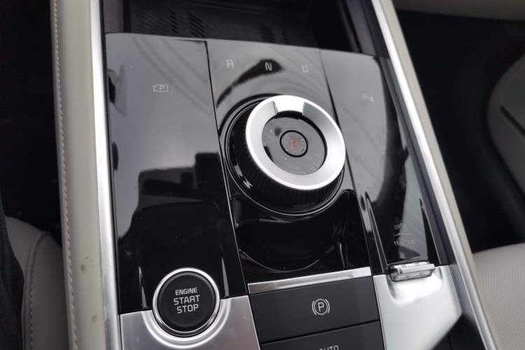 Used Kia Sportage (Chinese Domestic Model) 2025 1.5T Two-Wheel Drive Prestige Edition
