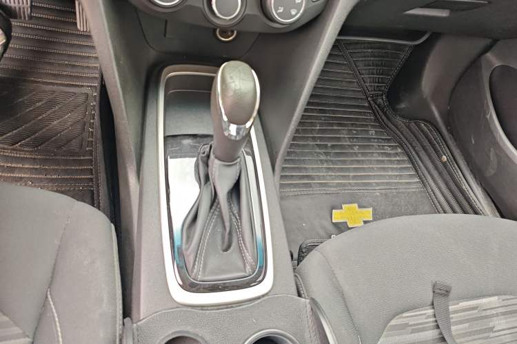 Used Chevrolet Cavalier 2016 1.5L Automatic Xinyue Edition Gear Lever