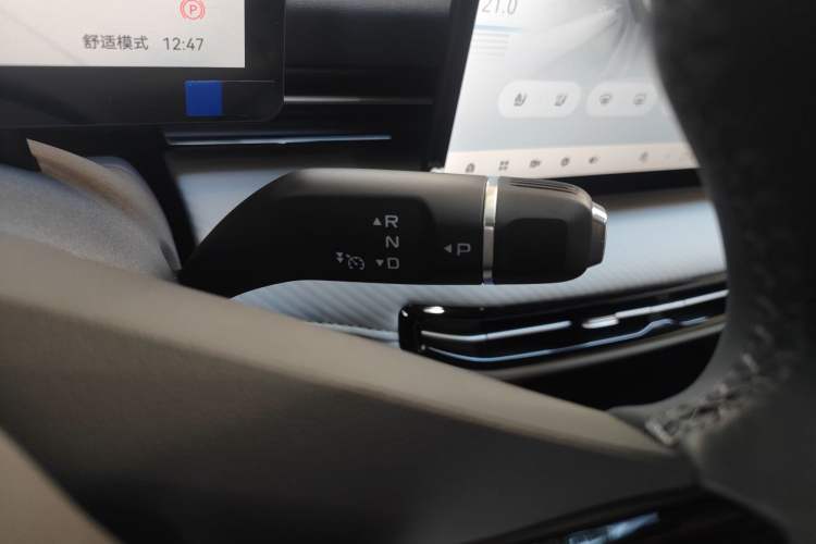 Used Bestune Yueyi 03 2025 445km Joyful Edition Gear Lever